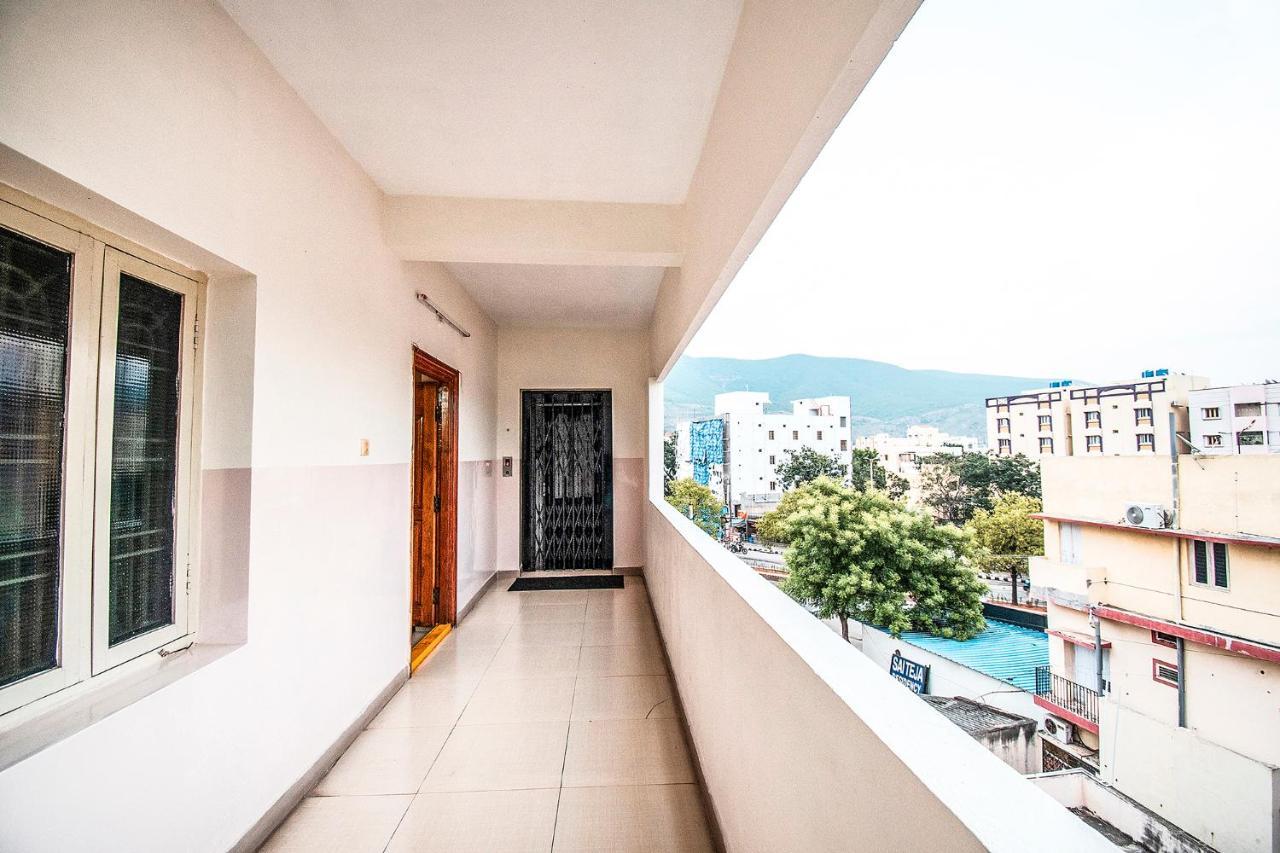 Fabhotel Aditya Yatri Nivas - Nr Tirupati Railway Station Luaran gambar
