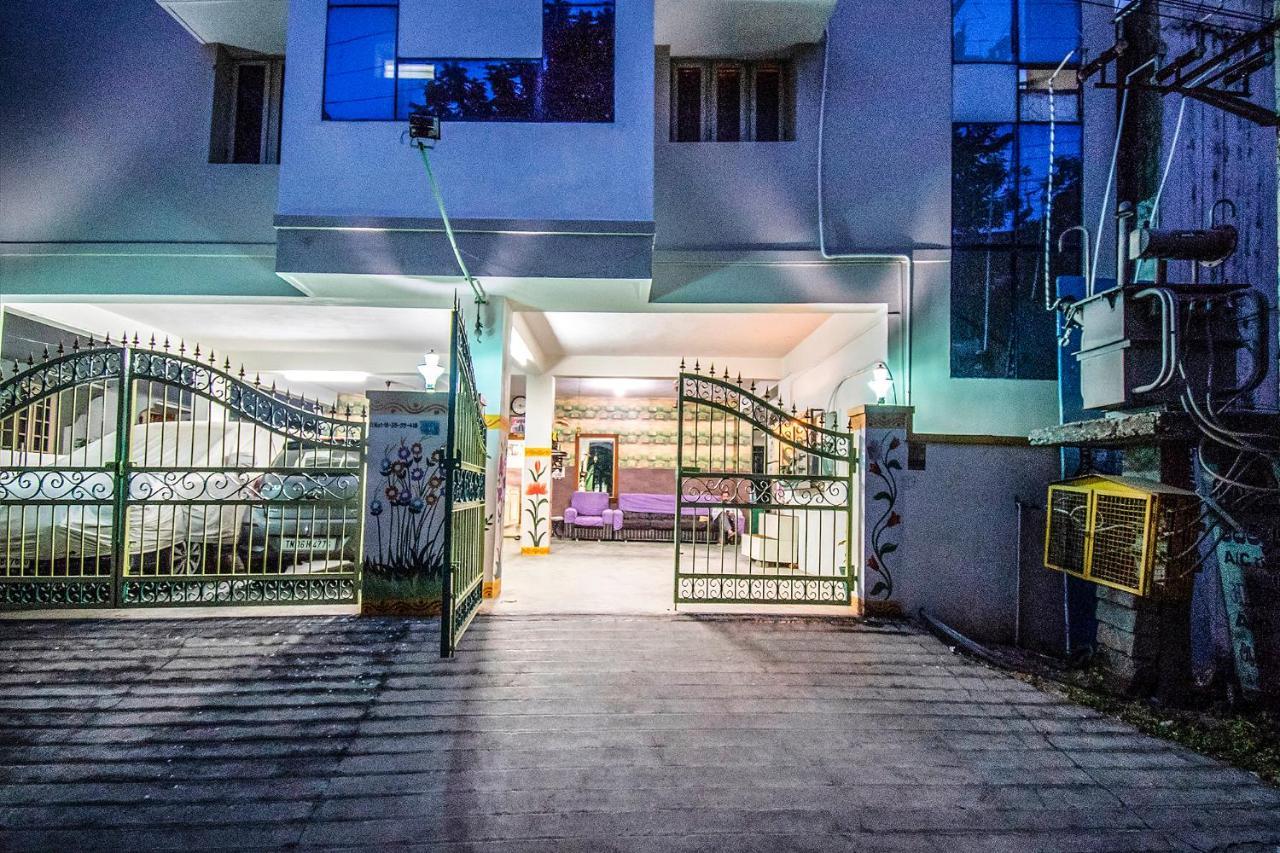 Fabhotel Aditya Yatri Nivas - Nr Tirupati Railway Station Luaran gambar